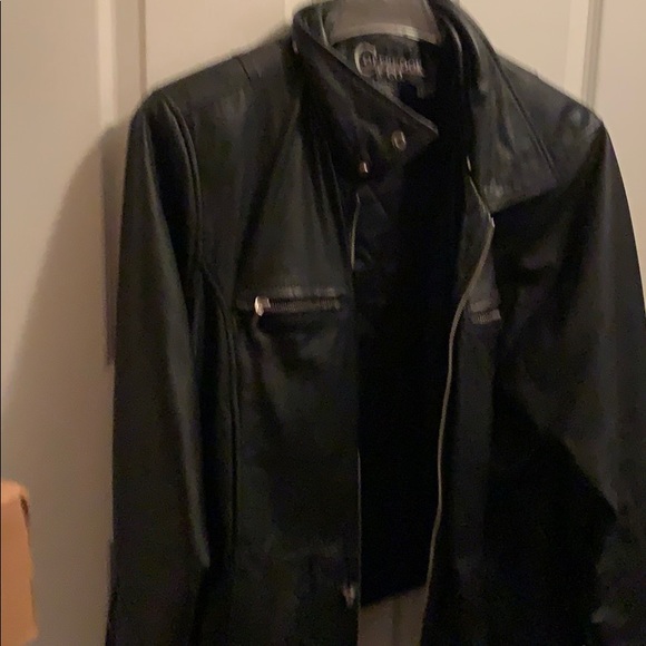 Beautiful leather jacket - Picture 1 of 1